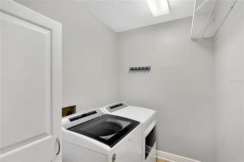 14651 Village Glen Circle Tampa FL 33618