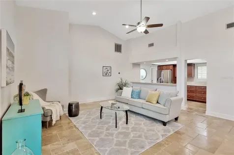 14651 Village Glen Circle Tampa FL 33618