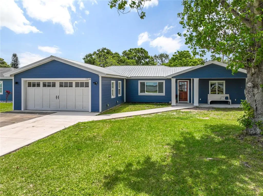 1544 S Lake Howard Drive Winter Haven FL 33880