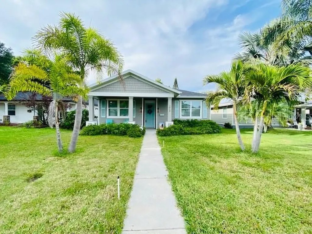 1019 48th Avenue N St Petersburg FL 33703