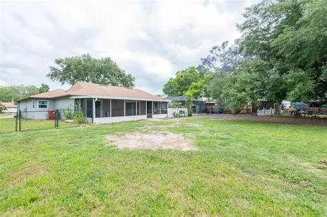 1218 Chestnut Court Plant City FL 33563