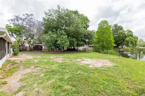 1218 Chestnut Court Plant City FL 33563