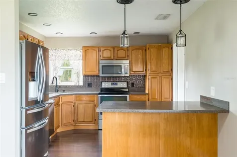 1218 Chestnut Court Plant City FL 33563