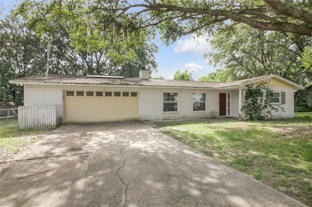 1231 Lawrence Avenue Deltona FL 32725