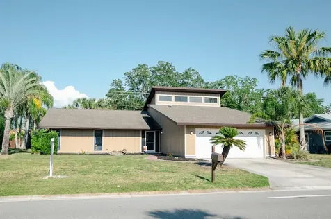 4565 Charing Cross Road Sarasota FL 34241