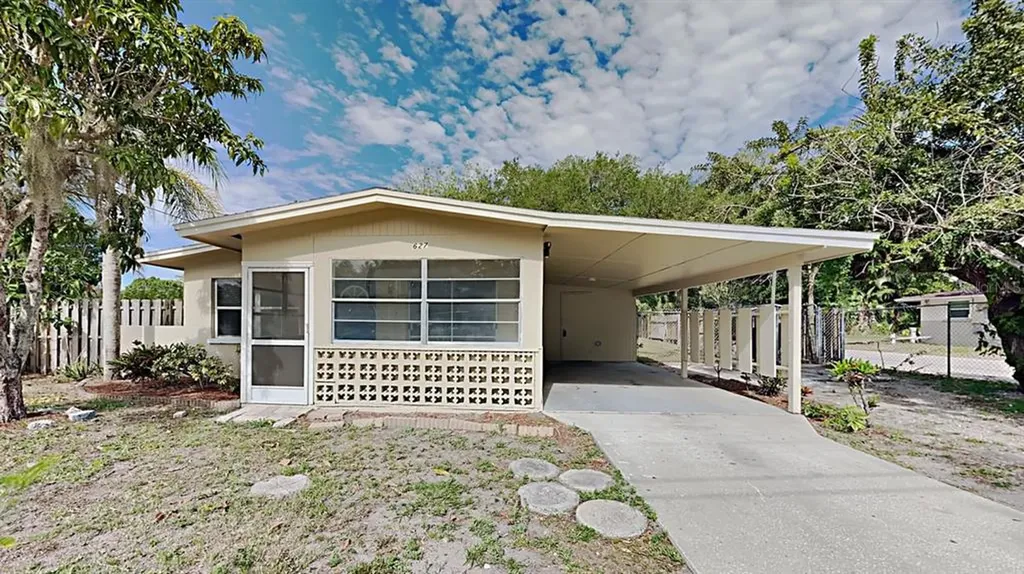 627 Church Street Nokomis FL 34275