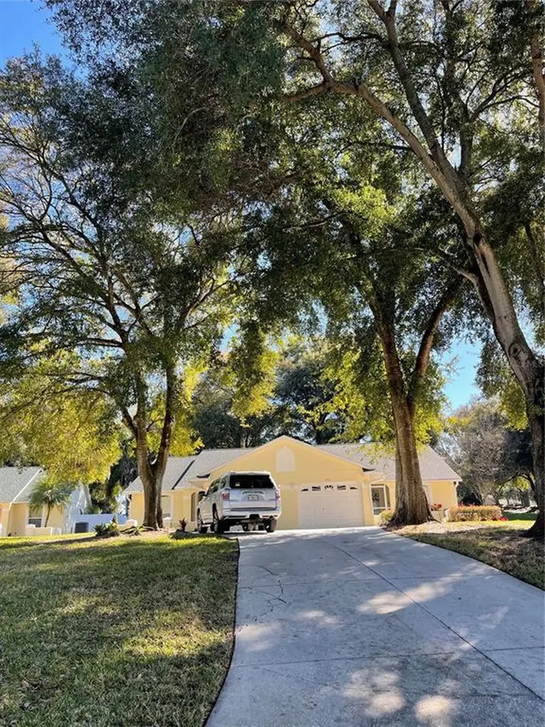 8926 Courtyard Lane Groveland FL 34736