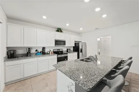 3802 E Curtis Street Tampa FL 33610