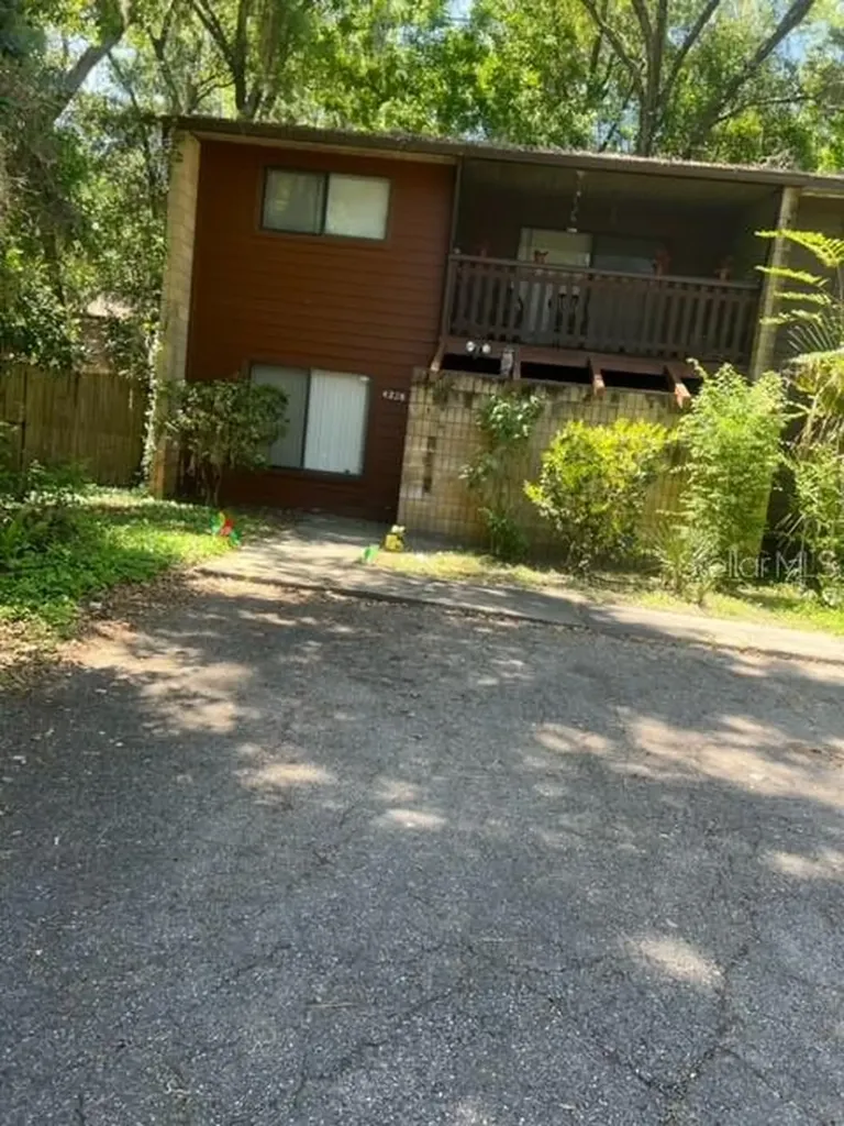 4228 SW 68th Terrace Gainesville FL 32608