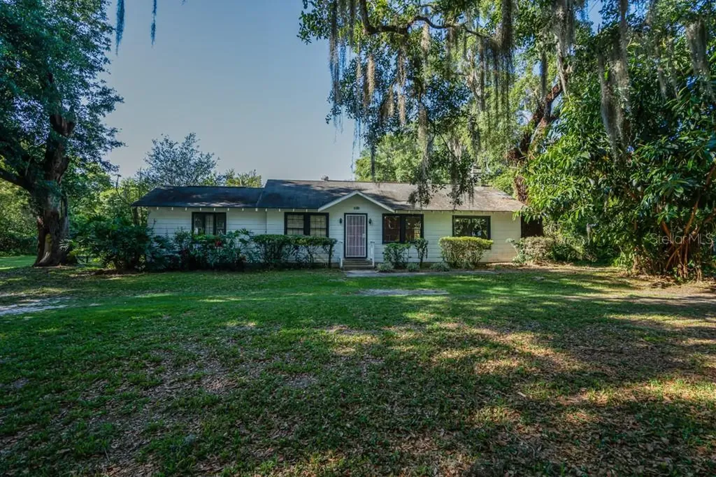 7912 Sloewood Drive Mount Dora FL 32757