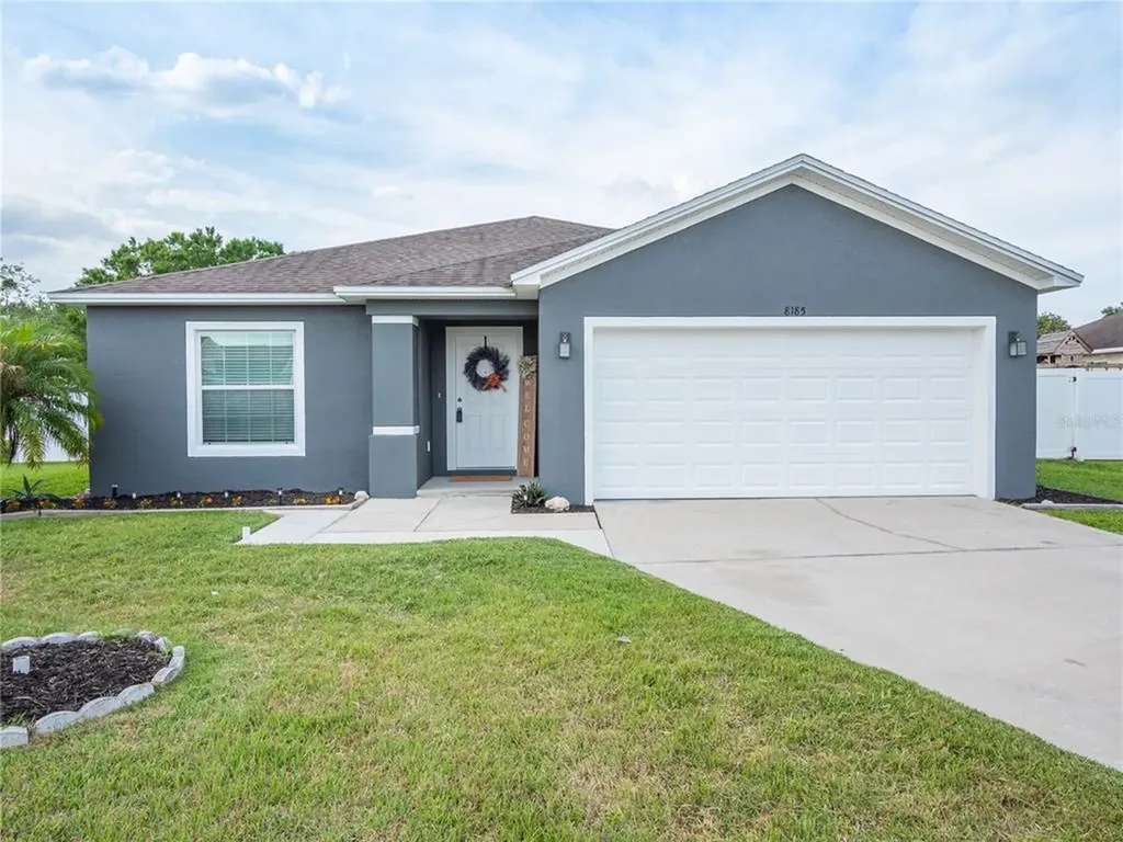 8185 Woodvine Circle Lakeland FL 33810