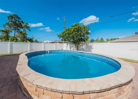 1762 Hazelton Avenue Deltona FL 32738