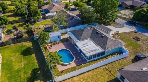 1762 Hazelton Avenue Deltona FL 32738