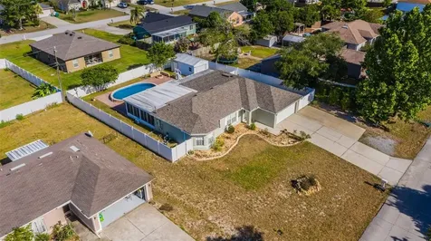 1762 Hazelton Avenue Deltona FL 32738