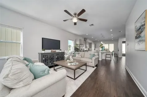 7070 Higgs Alley Orlando FL 32827
