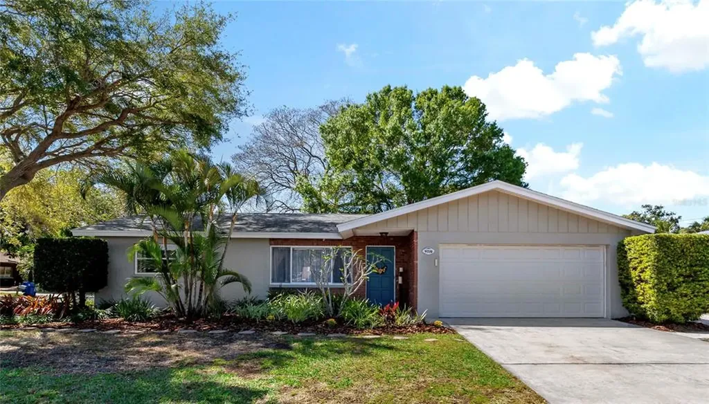 9710 51st Avenue N St Petersburg FL 33708