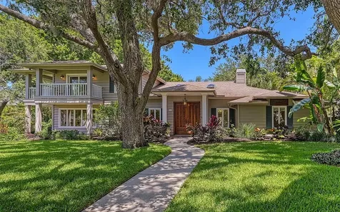 1547 Bay View Drive Sarasota FL 34239