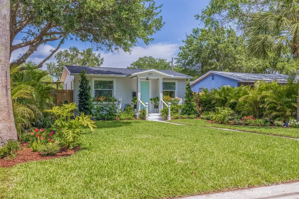 477 44th Avenue N St Petersburg FL 33703