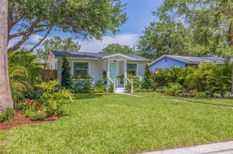 477 44th Avenue N St Petersburg FL 33703