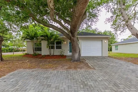 2880 S Shade Avenue Sarasota FL 34239