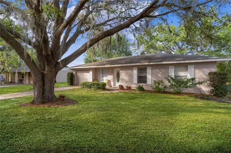 1049 Birch Boulevard Tavares FL 32778