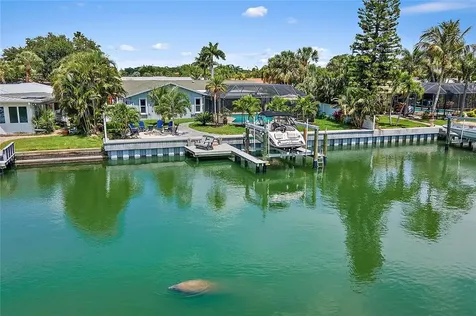 3820 46th Avenue S St Petersburg FL 33711