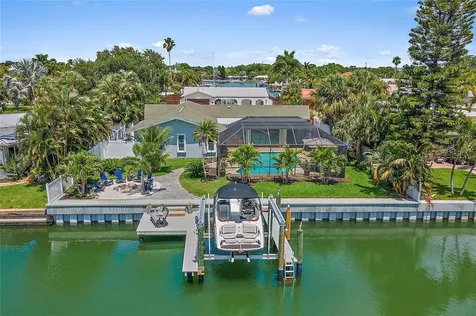 3820 46th Avenue S St Petersburg FL 33711