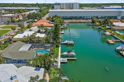 3820 46th Avenue S St Petersburg FL 33711