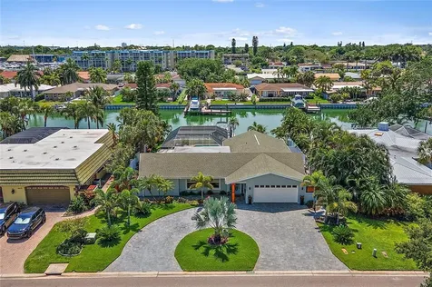 3820 46th Avenue S St Petersburg FL 33711