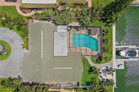 3820 46th Avenue S St Petersburg FL 33711