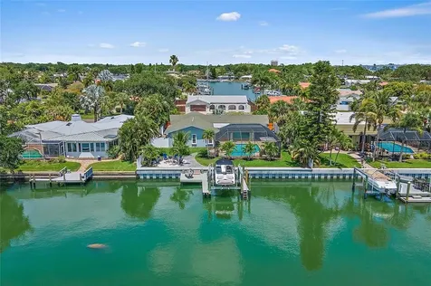 3820 46th Avenue S St Petersburg FL 33711