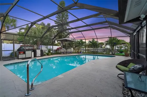 3820 46th Avenue S St Petersburg FL 33711