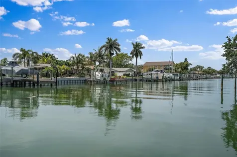 3820 46th Avenue S St Petersburg FL 33711