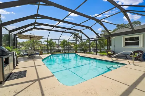 3820 46th Avenue S St Petersburg FL 33711