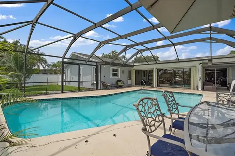 3820 46th Avenue S St Petersburg FL 33711