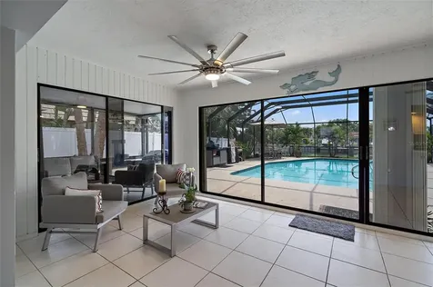 3820 46th Avenue S St Petersburg FL 33711