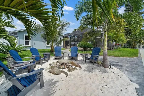3820 46th Avenue S St Petersburg FL 33711