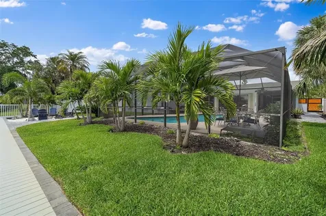 3820 46th Avenue S St Petersburg FL 33711