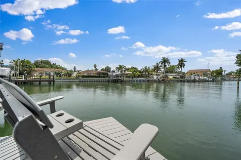 3820 46th Avenue S St Petersburg FL 33711