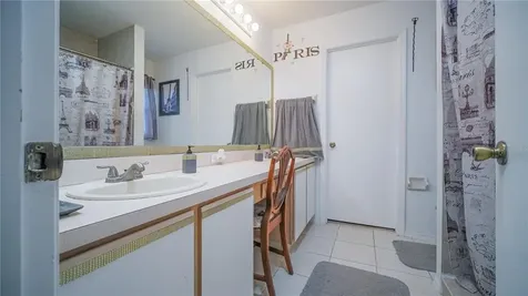 253 Coralwood Court Kissimmee FL 34743