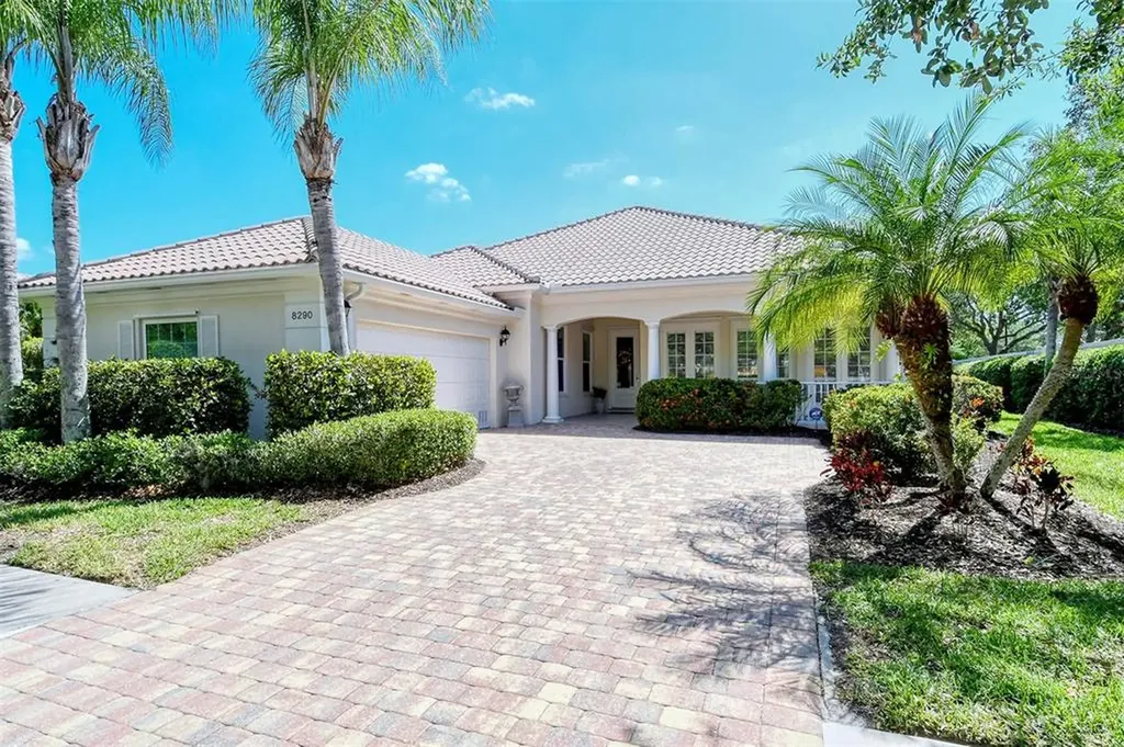 8290 Fontana Lane Sarasota FL 34238