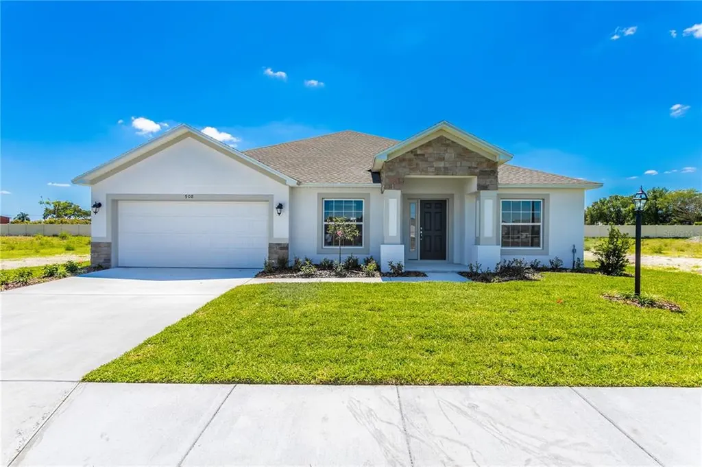 908 Maddox Street Winter Haven FL 33880