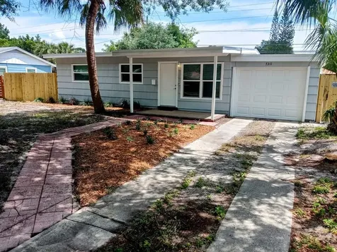 7211 10th Street N St Petersburg FL 33702