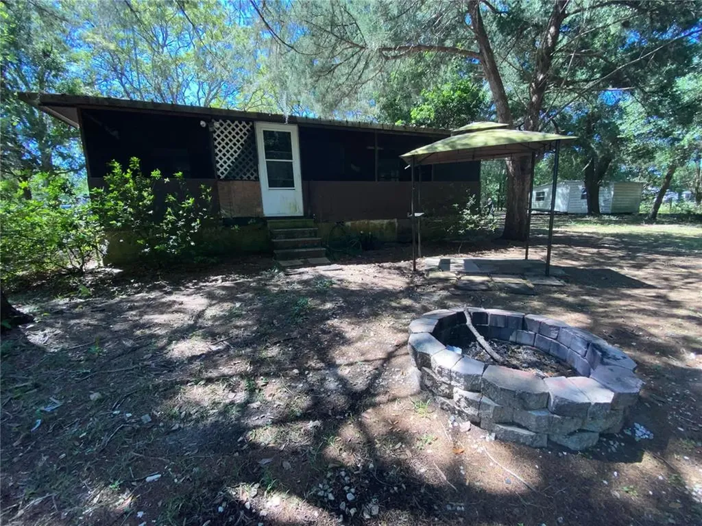 6380 S Highway 314a Ocklawaha FL 32179