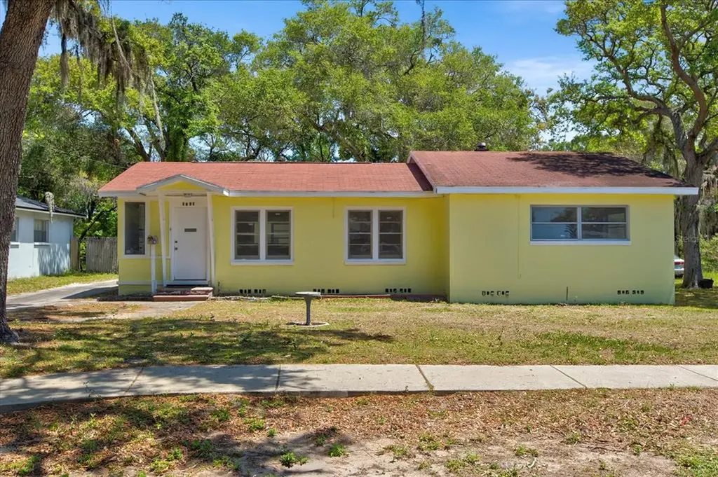1631 N Martin Luther King Jr Avenue Clearwater FL 33755
