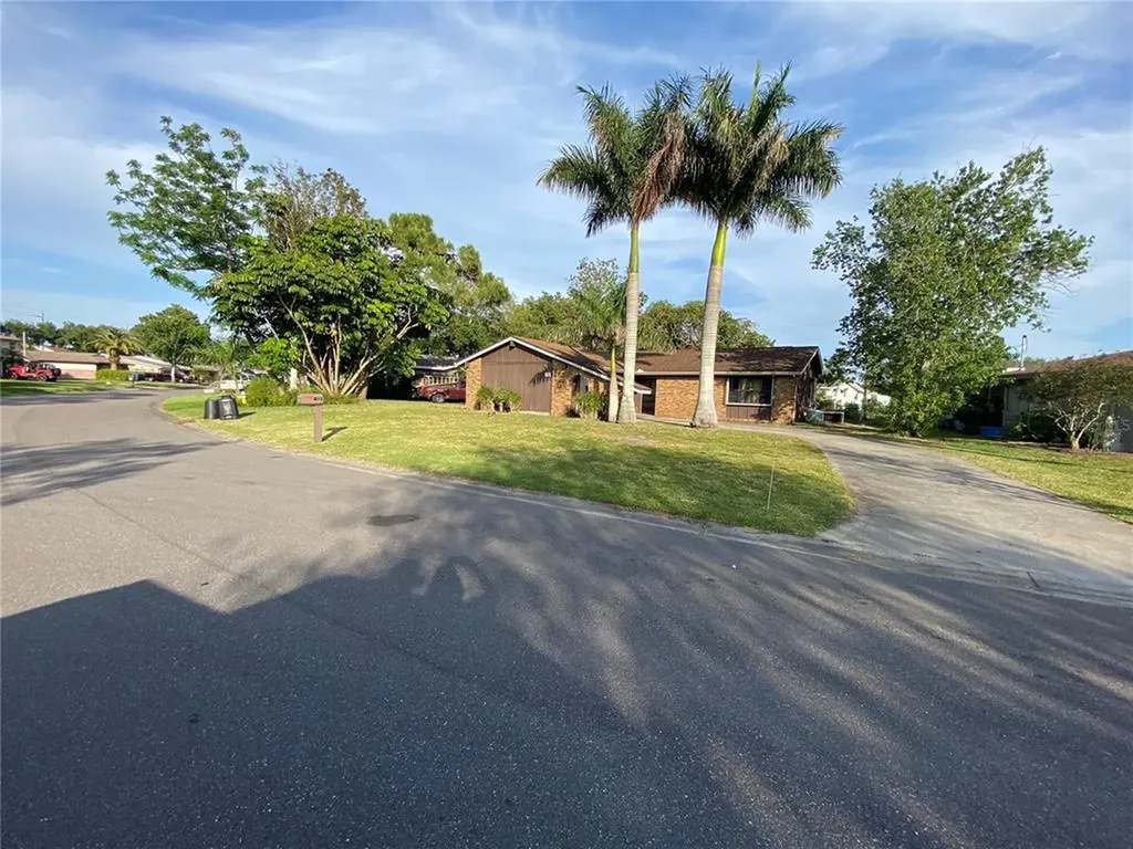 6115 7th Avenue Drive W Bradenton FL 34209