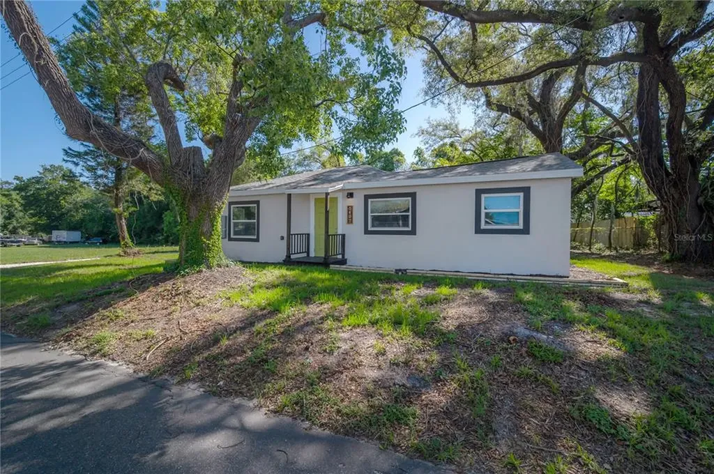 5407 N 48th Street Tampa FL 33610