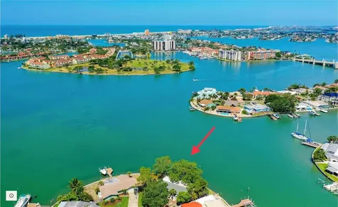 7985 3rd Avenue S St Petersburg FL 33707