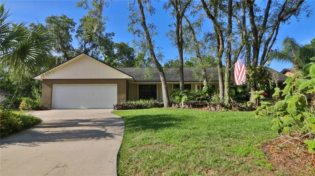 1314 Oxmoor Court Valrico FL 33596