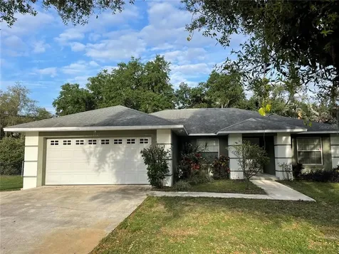 2021 Spirit Lake Road Winter Haven FL 33880
